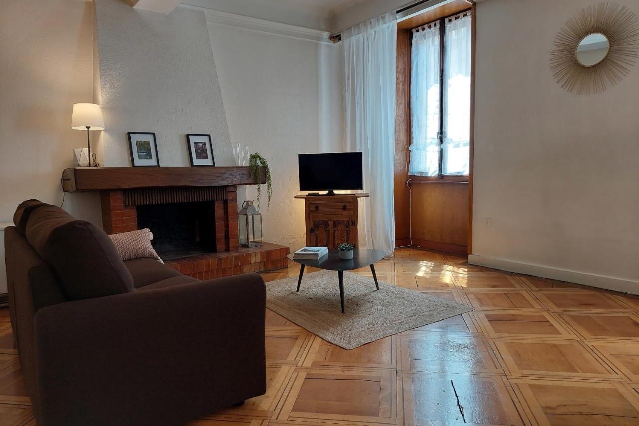 Le Vintage - Appartement En Plein Coeur De La Vieille Ville آنسي المظهر الخارجي الصورة